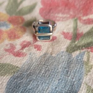 Elegant Silver and Blue Women's Ring